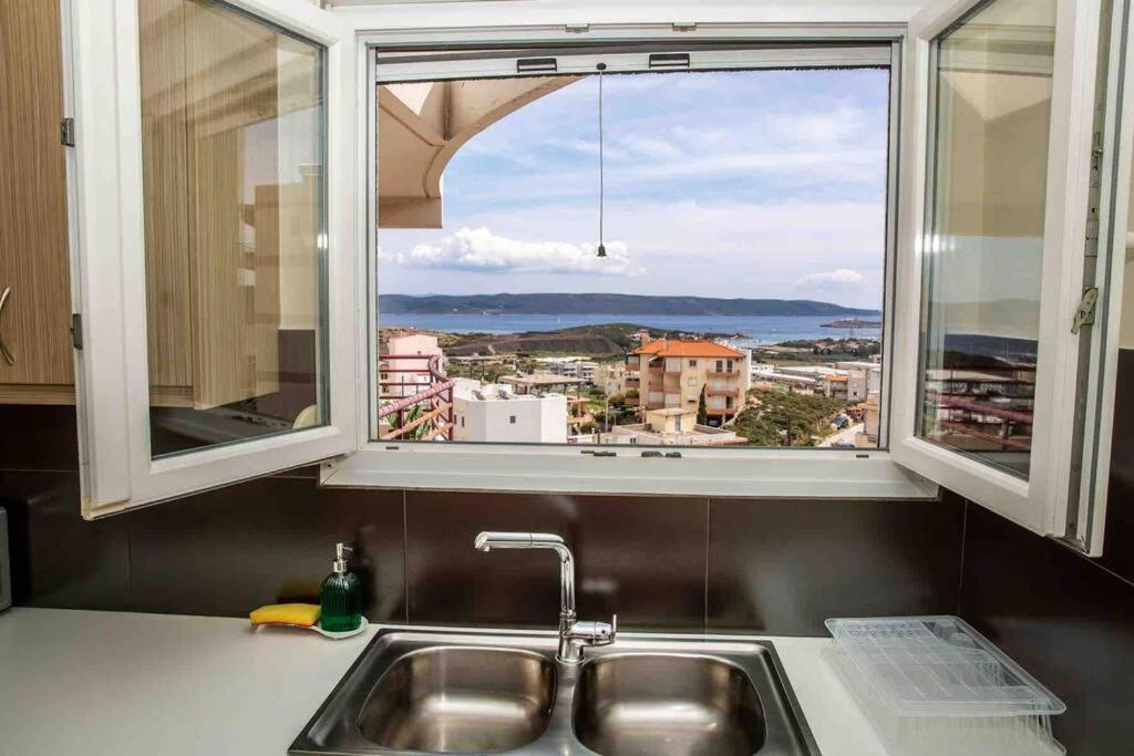 Lavrio Seaview 2Bdr Apt 4 Min Dive From The Sea Exteriér fotografie